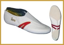 Iwa 503 wedstrijd turnschoentjes met neusversteviger speciale prijs aanbieding Iwa 503 wedstrijd turnschoentjes met neusversteviger speciale prijs aanbieding